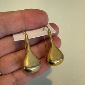 Elegant Gold toneTeardrop Earrings